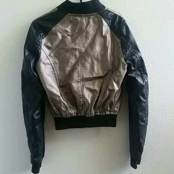 Jacket - Picture 2 of 3